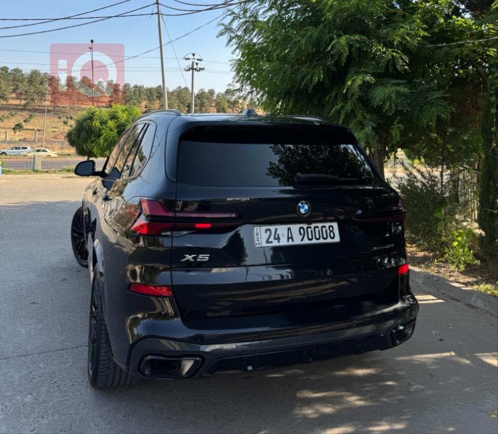 بی ئێم دەبڵیو X5